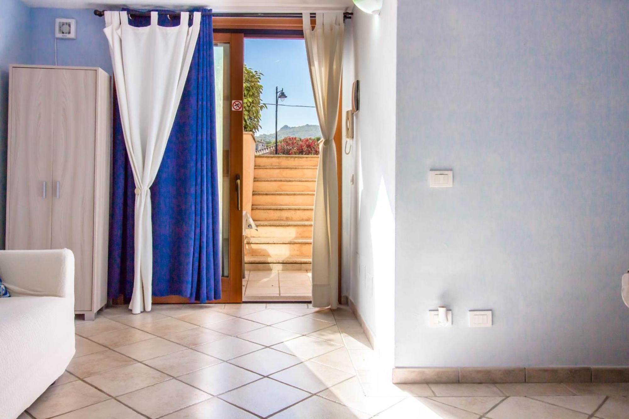 Апартаменты Rovo House 2, Pittulongu, Ольбия Экстерьер фото