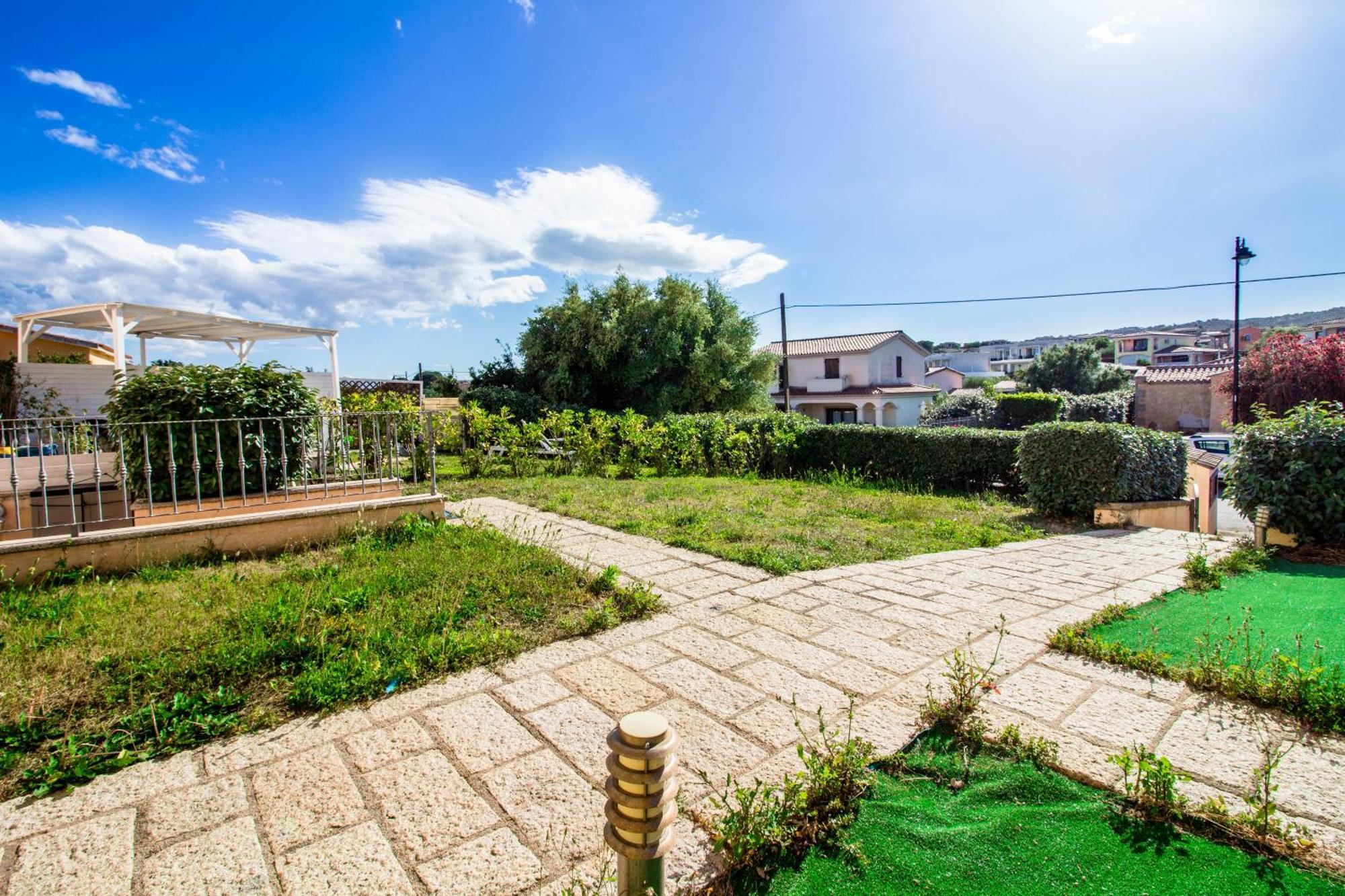 Апартаменты Rovo House 2, Pittulongu, Ольбия Экстерьер фото